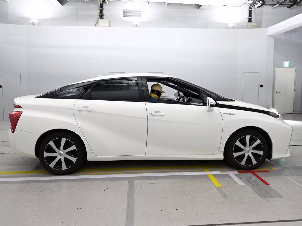 TOYOTA MIRAI