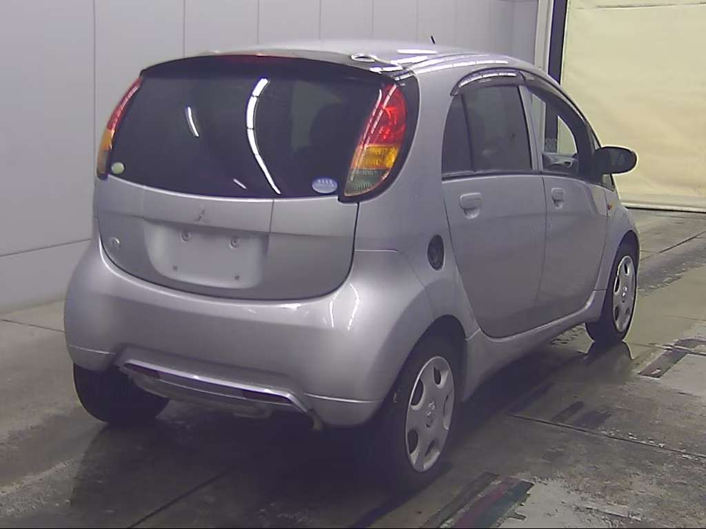 MITSUBISHI I