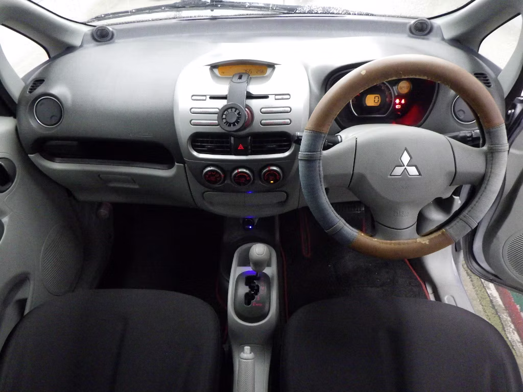 MITSUBISHI I