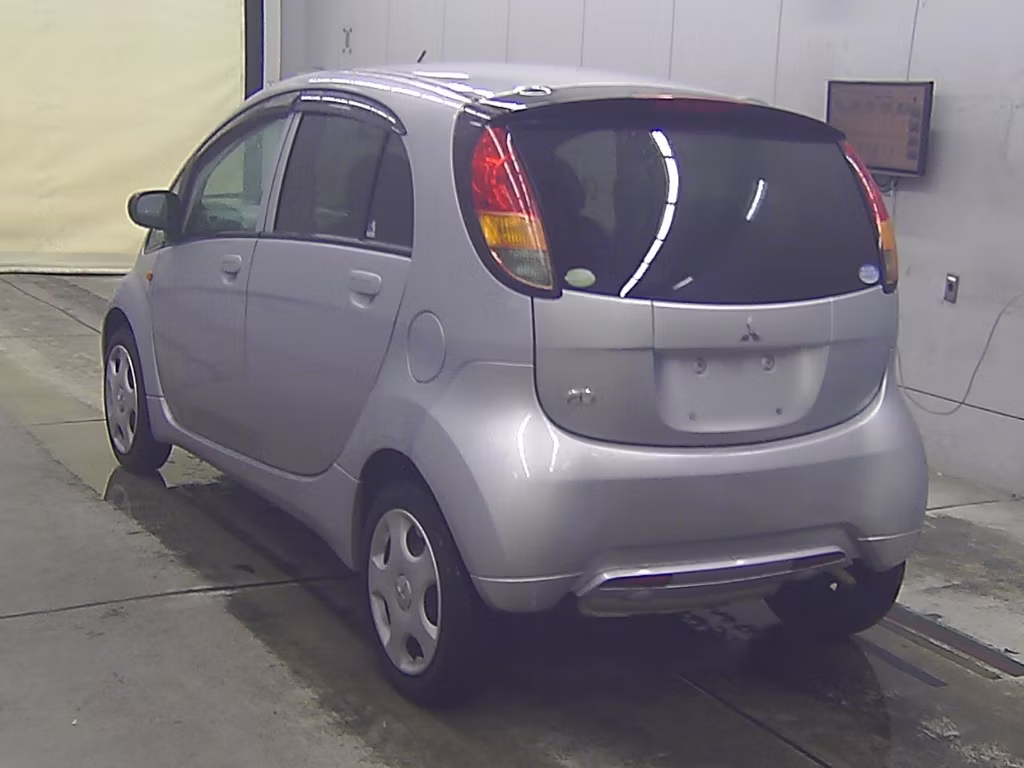 MITSUBISHI I