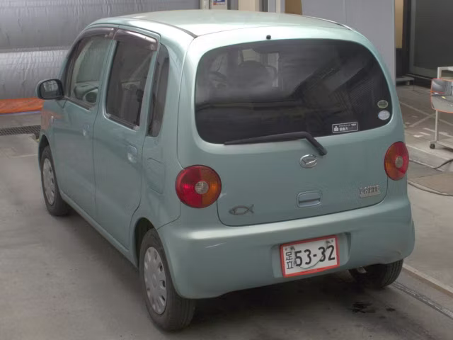DAIHATSU MOVE LATTE