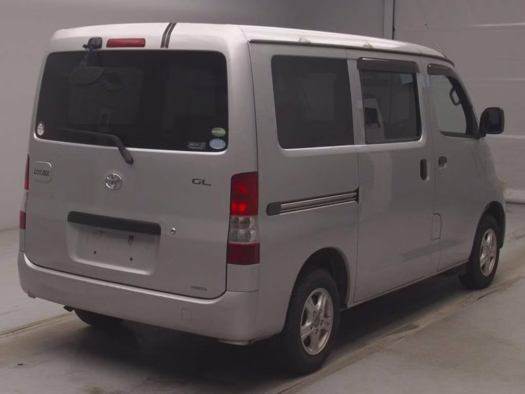 TOYOTA LITE ACE