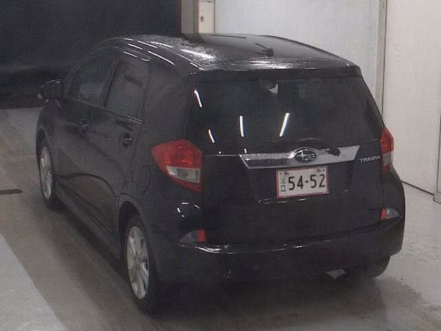 SUBARU TREZIA
