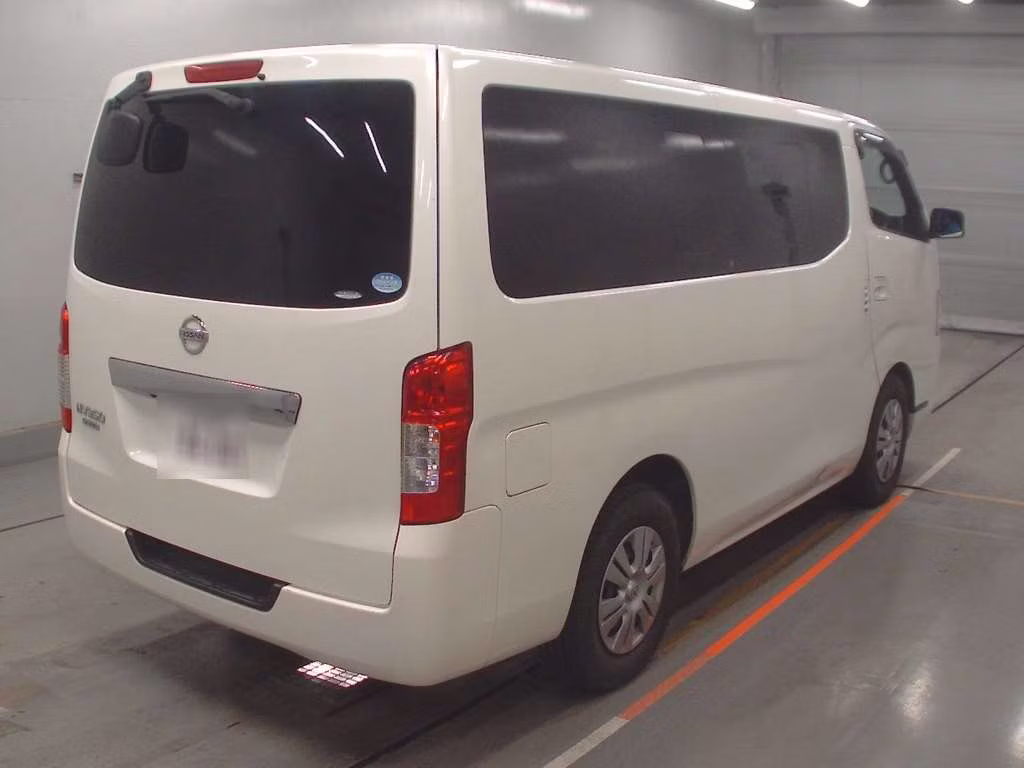 NISSAN NV350 CARAVAN