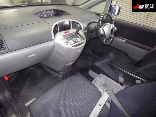 NISSAN PRESAGE