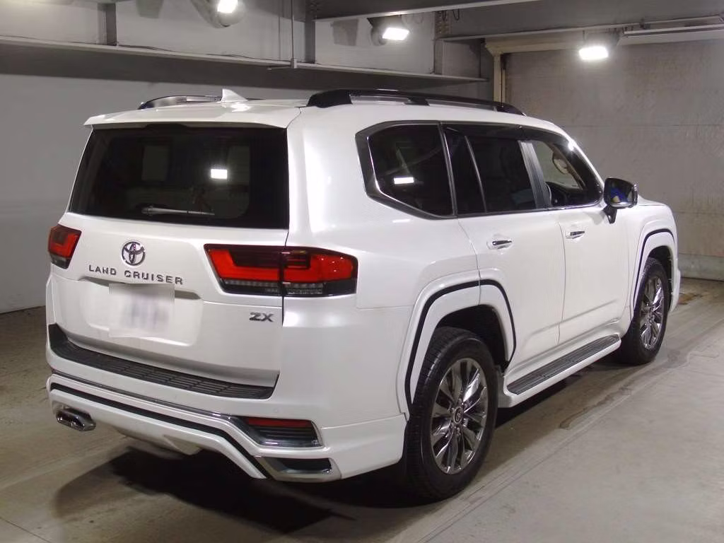 TOYOTA LAND CRUISER
