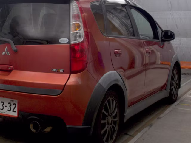 MITSUBISHI COLT