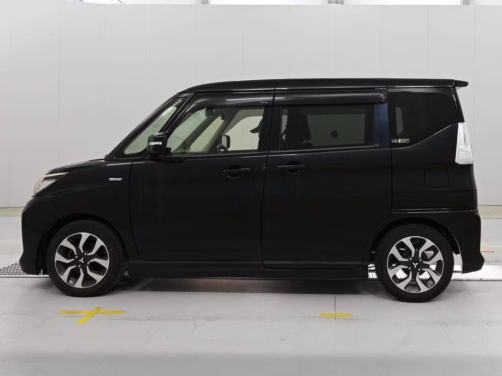 MITSUBISHI DELICA D:2