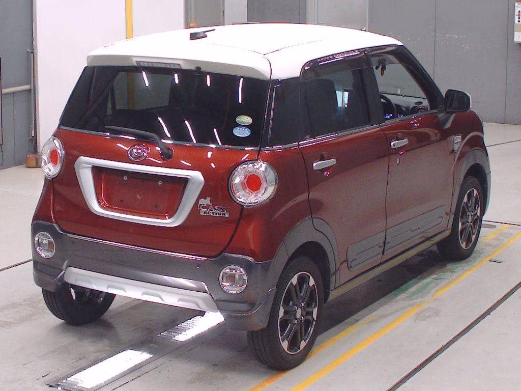 DAIHATSU CAST