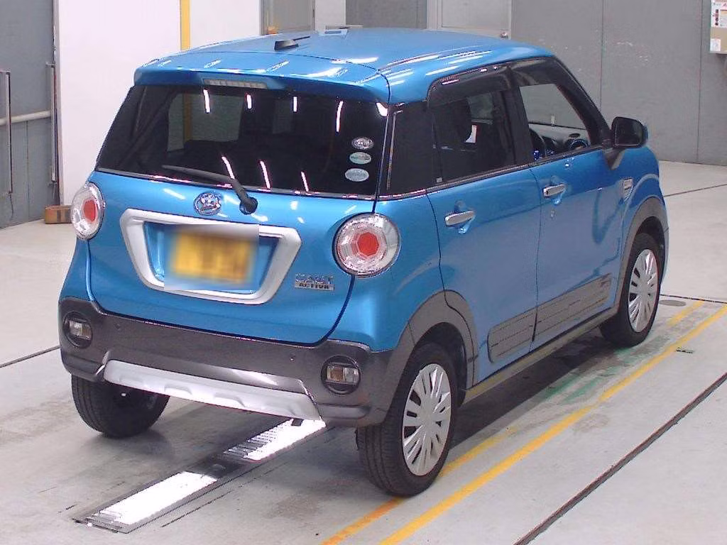 DAIHATSU CAST
