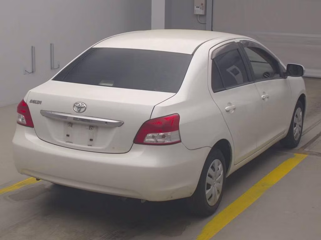 TOYOTA BELTA