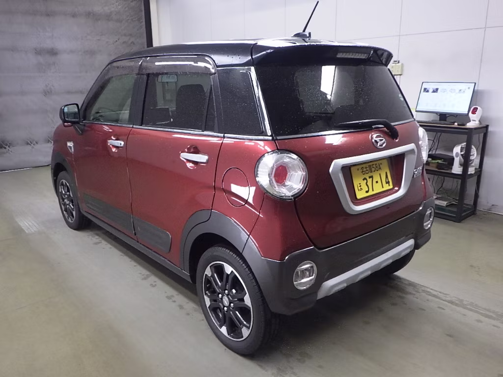 DAIHATSU CAST