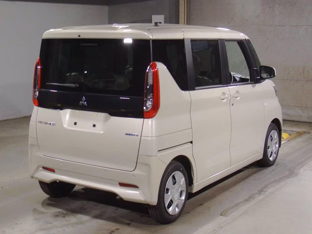 MITSUBISHI EK SPACE