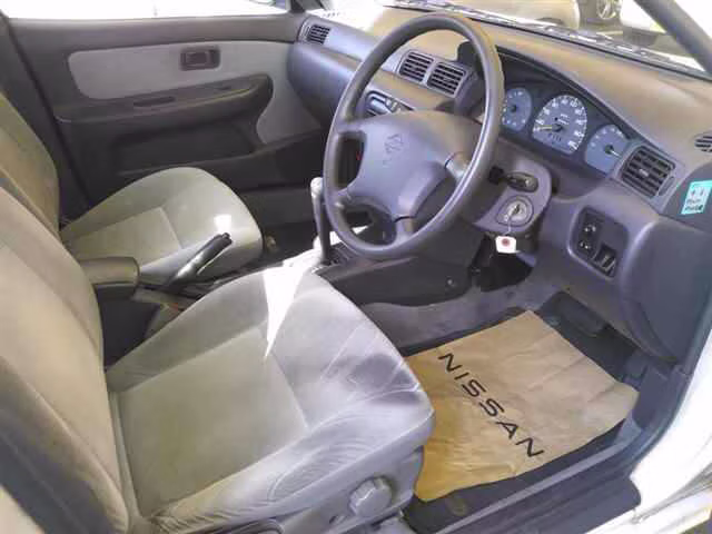 NISSAN SUNNY