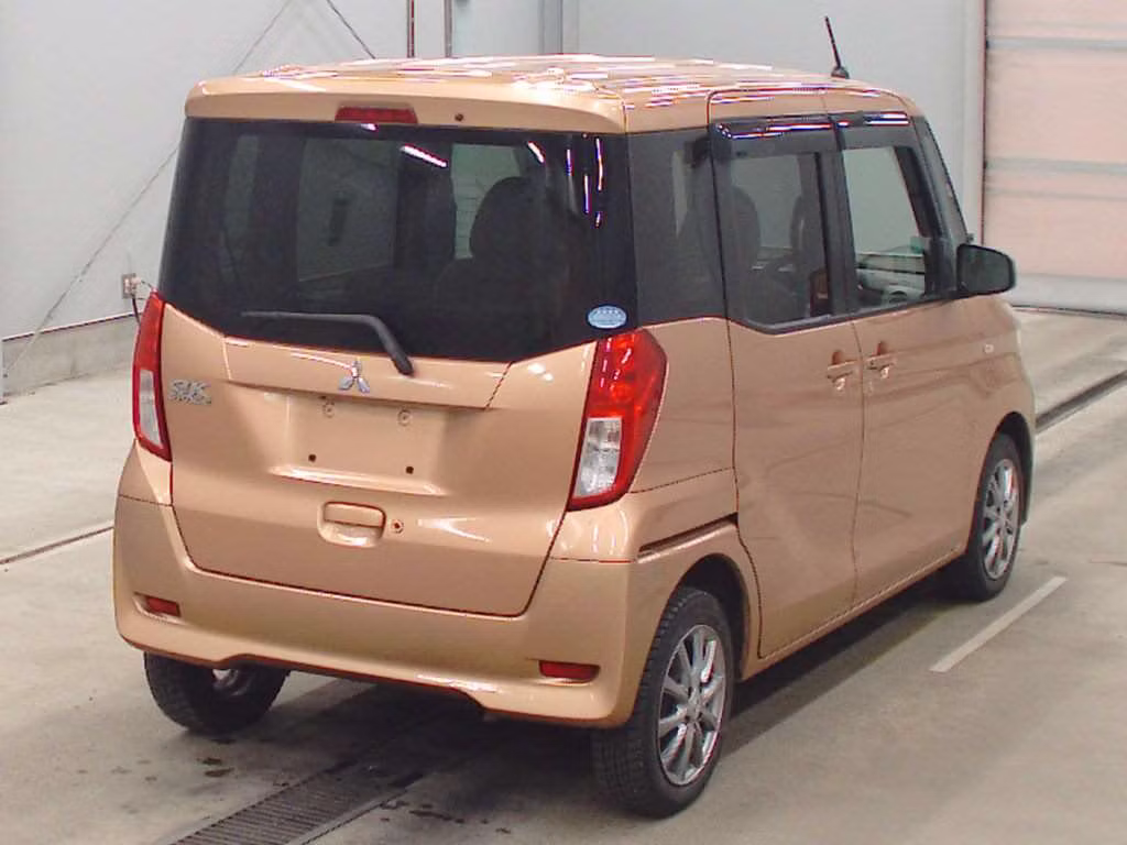 MITSUBISHI EK SPACE