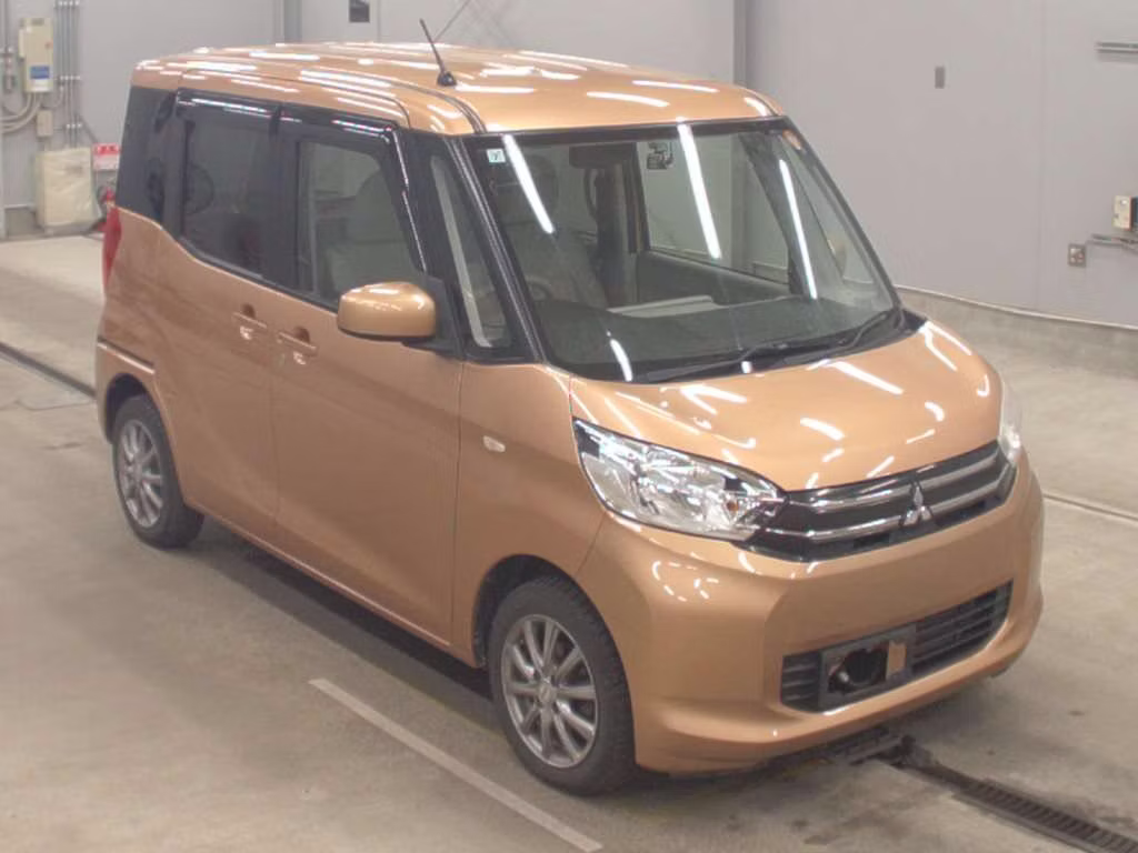 MITSUBISHI EK SPACE
