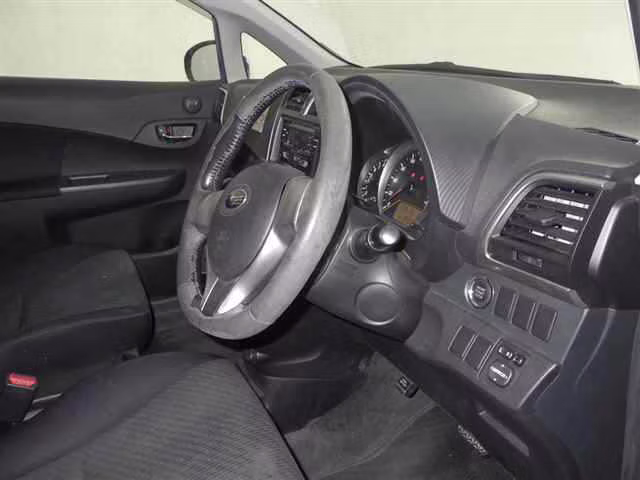 SUBARU TREZIA