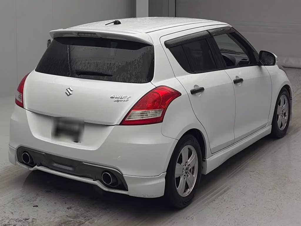 SUZUKI SWIFT