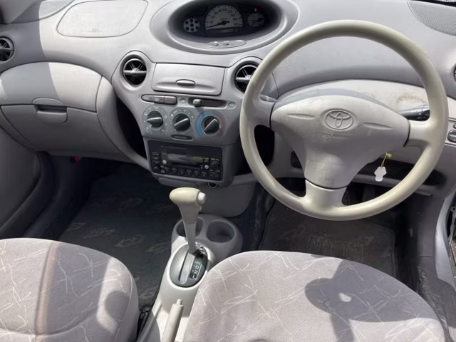 TOYOTA PLATZ