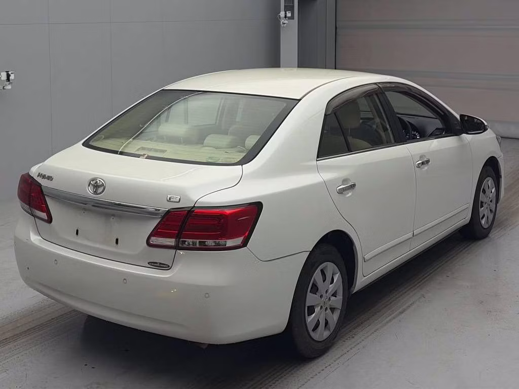 TOYOTA PREMIO