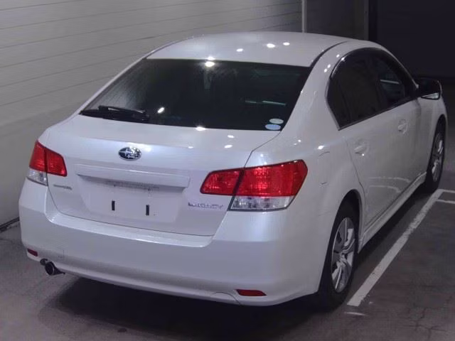 SUBARU LEGACY B4