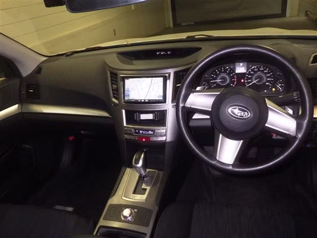 SUBARU LEGACY B4