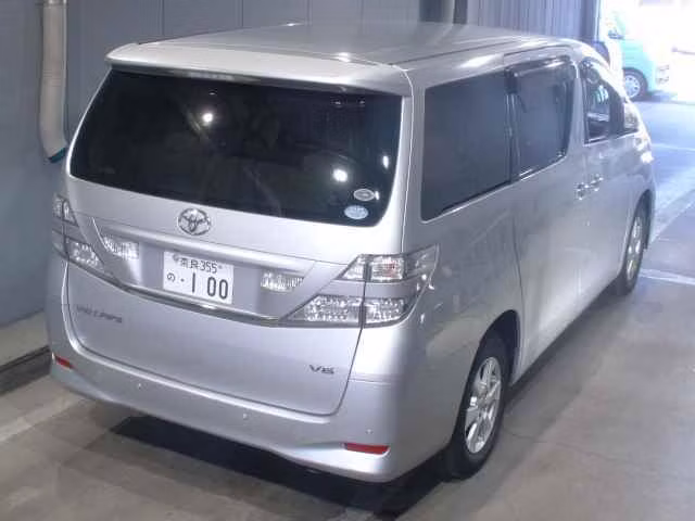 TOYOTA VELLFIRE