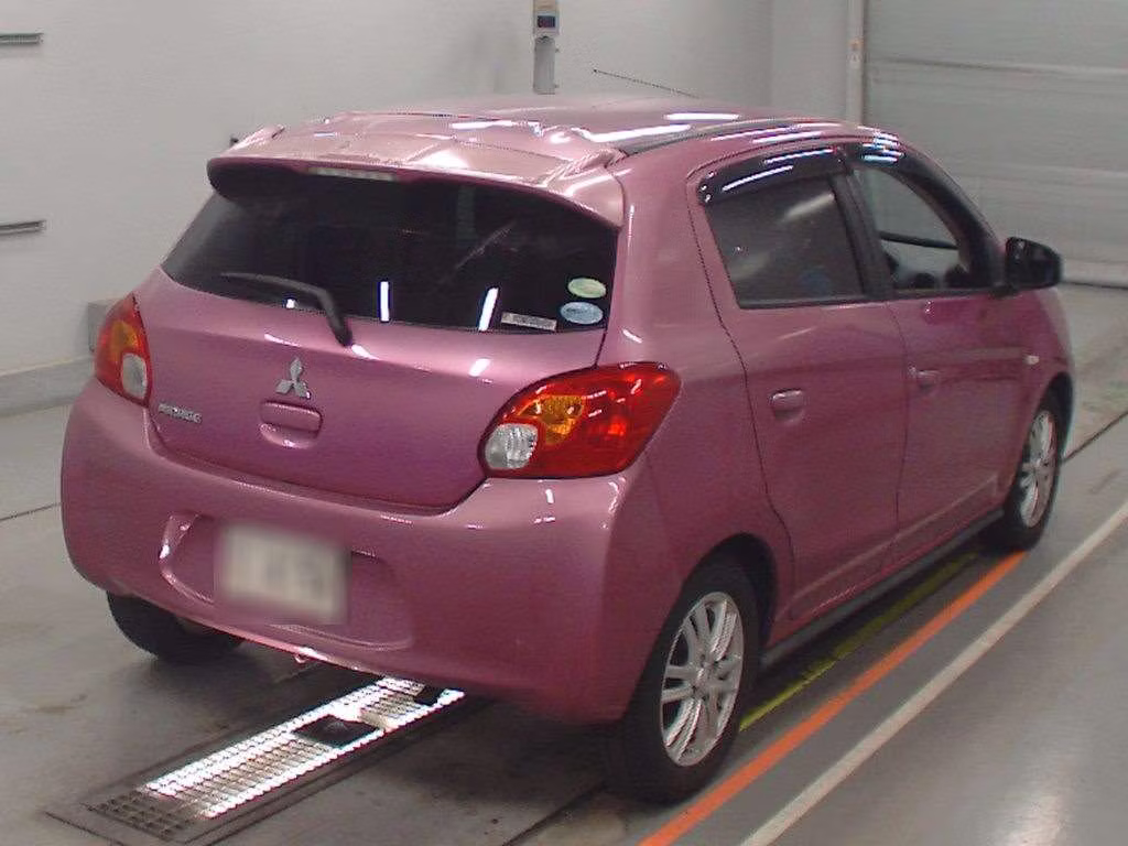 MITSUBISHI MIRAGE