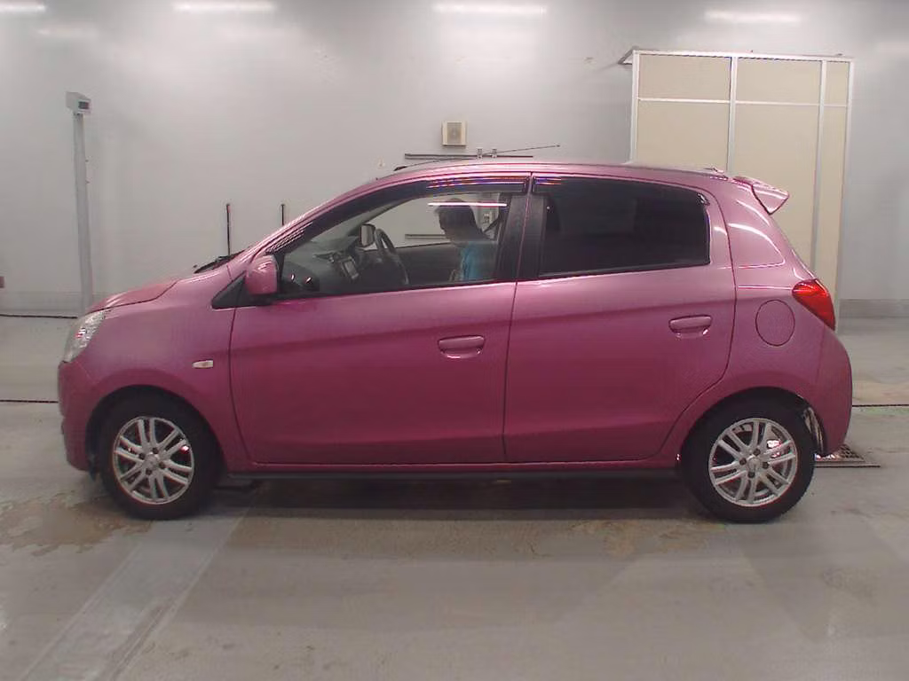 MITSUBISHI MIRAGE