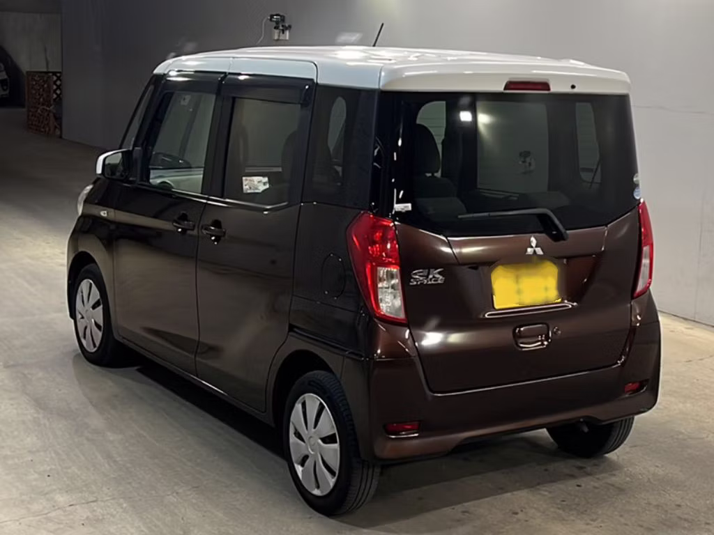 MITSUBISHI EK SPACE