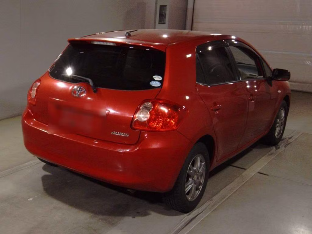 TOYOTA AURIS
