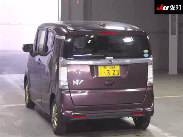 HONDA N-BOX SLASH