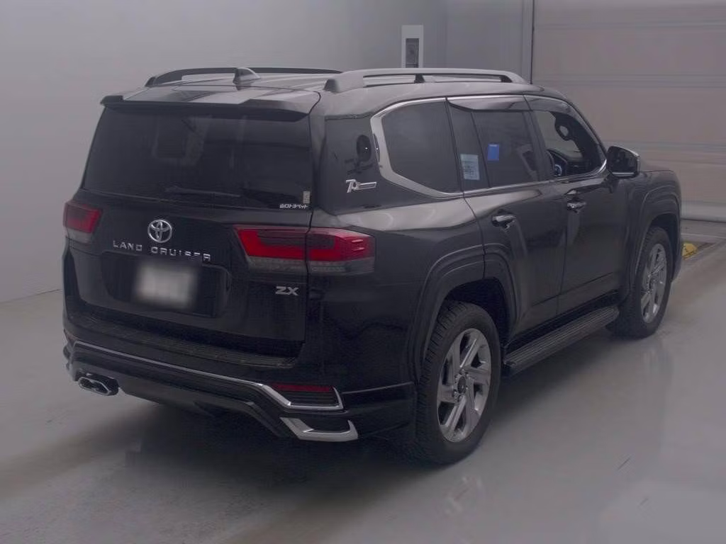 TOYOTA LAND CRUISER