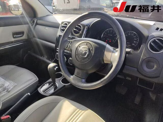MAZDA VERISA