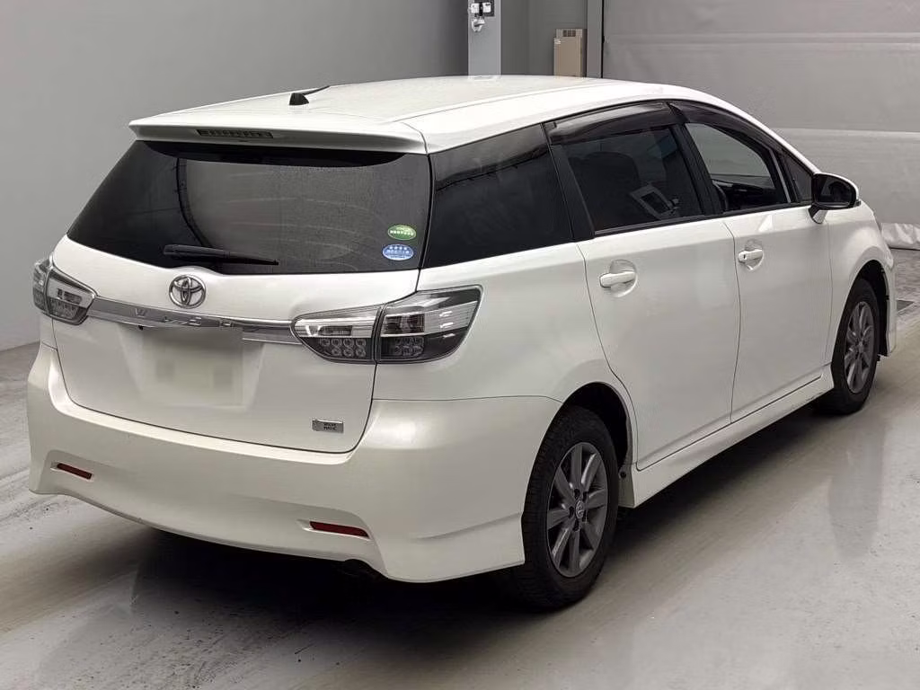 TOYOTA WISH