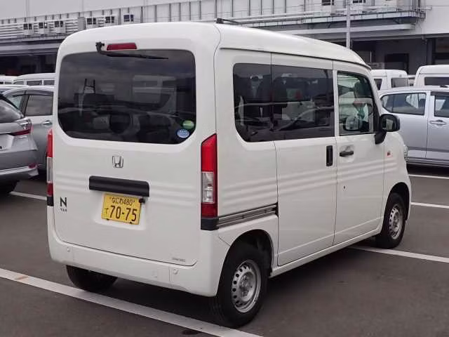 HONDA N-VAN