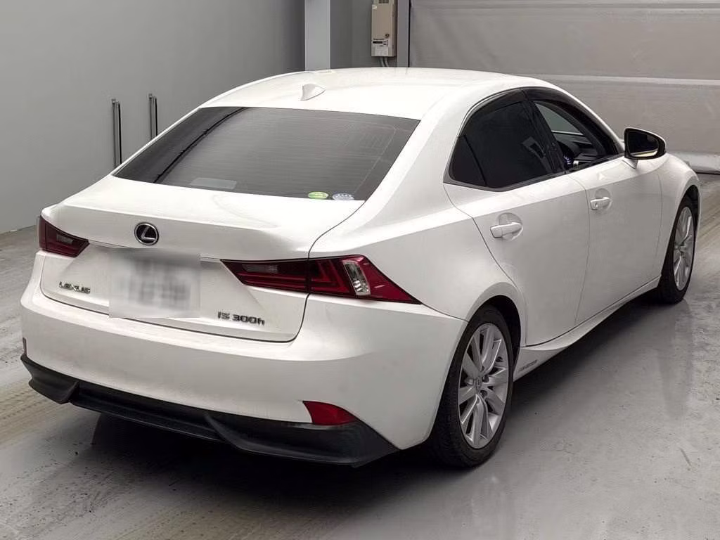 LEXUS IS300H