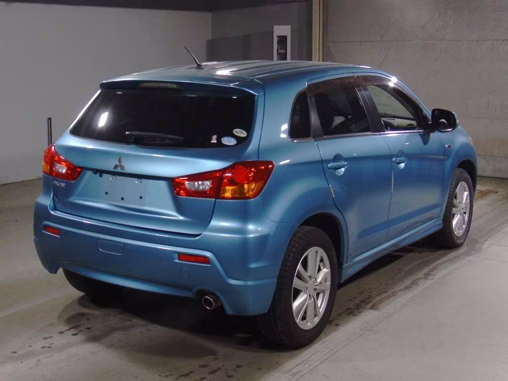 MITSUBISHI RVR