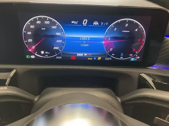 MERCEDES-BENZ CLA-CLASS