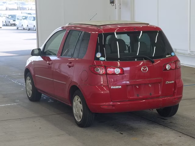 MAZDA DEMIO