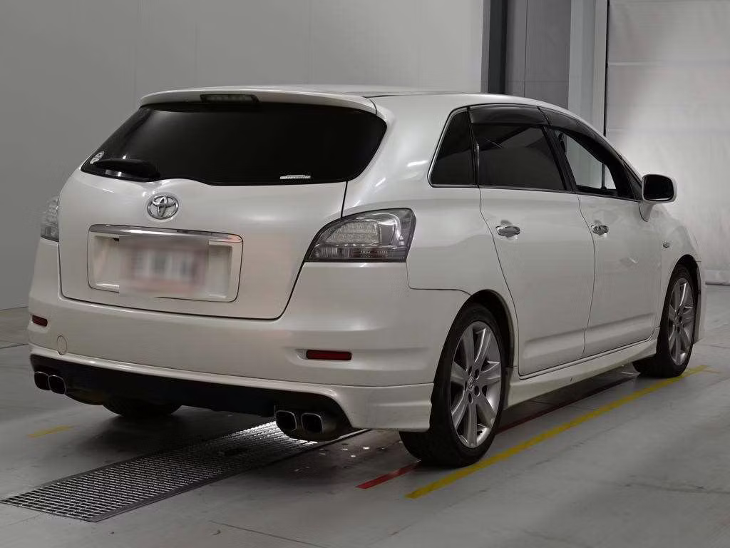 TOYOTA MARK X ZIO