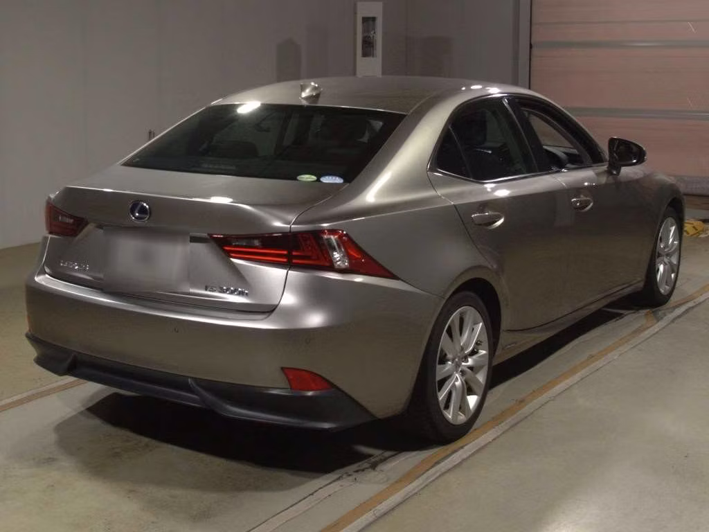 LEXUS IS300H