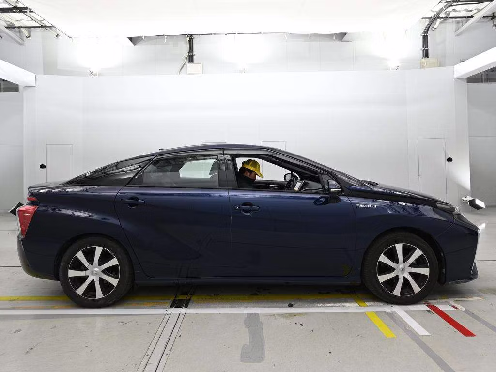TOYOTA MIRAI