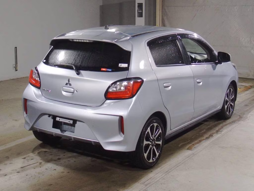 MITSUBISHI MIRAGE