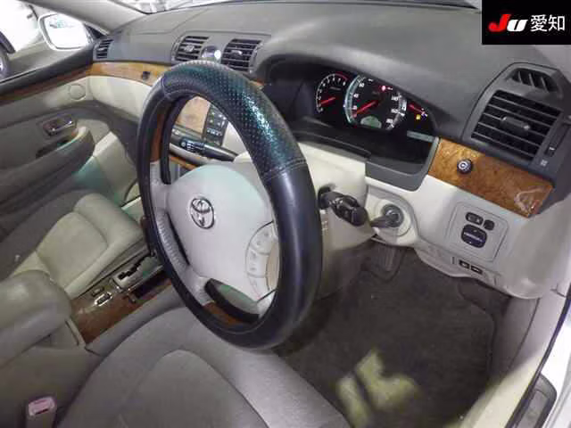 TOYOTA BREVIS