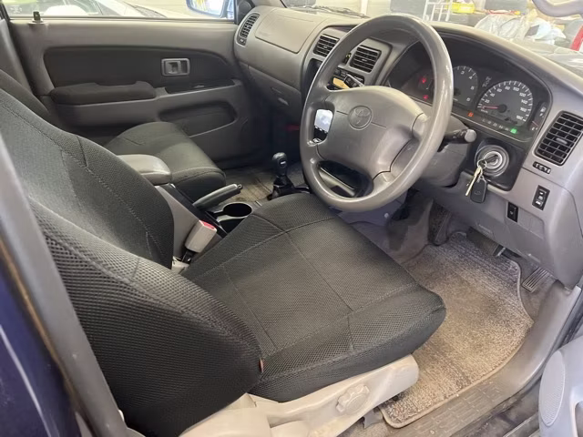 TOYOTA HILUX SURF