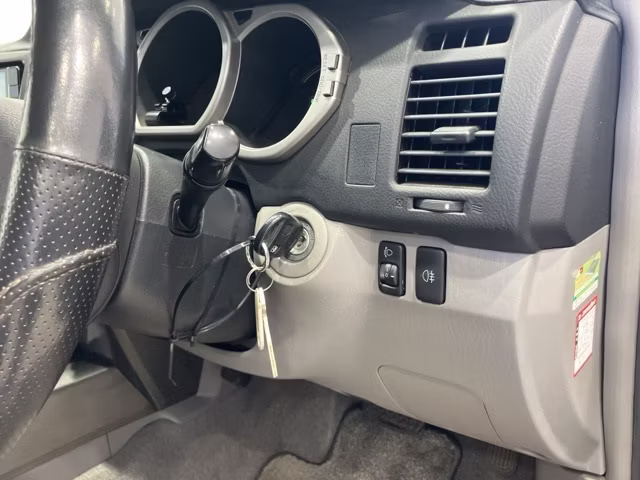TOYOTA HILUX SURF