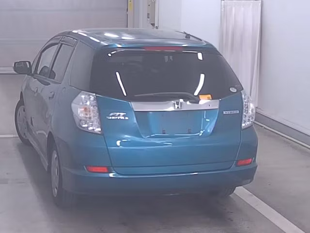 HONDA FIT SHUTTLE