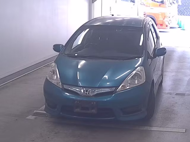 HONDA FIT SHUTTLE
