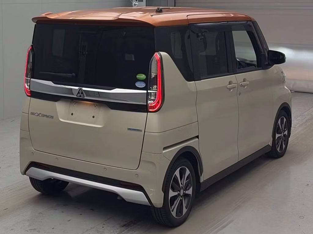MITSUBISHI EK SPACE